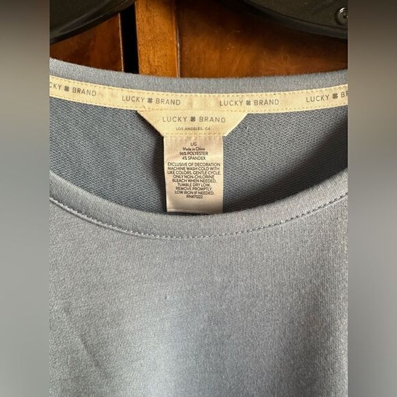 Lucky brand sky blue top - Picture 2 of 6